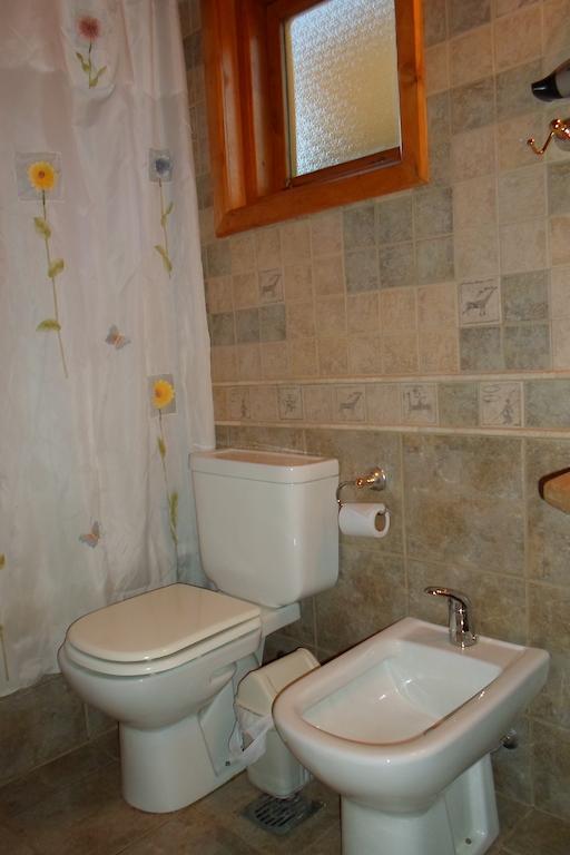 Complejo Hotelero Illihue - Cabanas & Hosteria Junín de los Andes Værelse billede